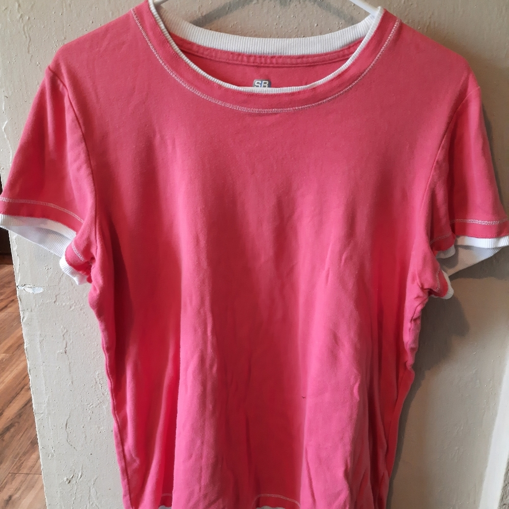 Women's size XL short sleeve shirt
